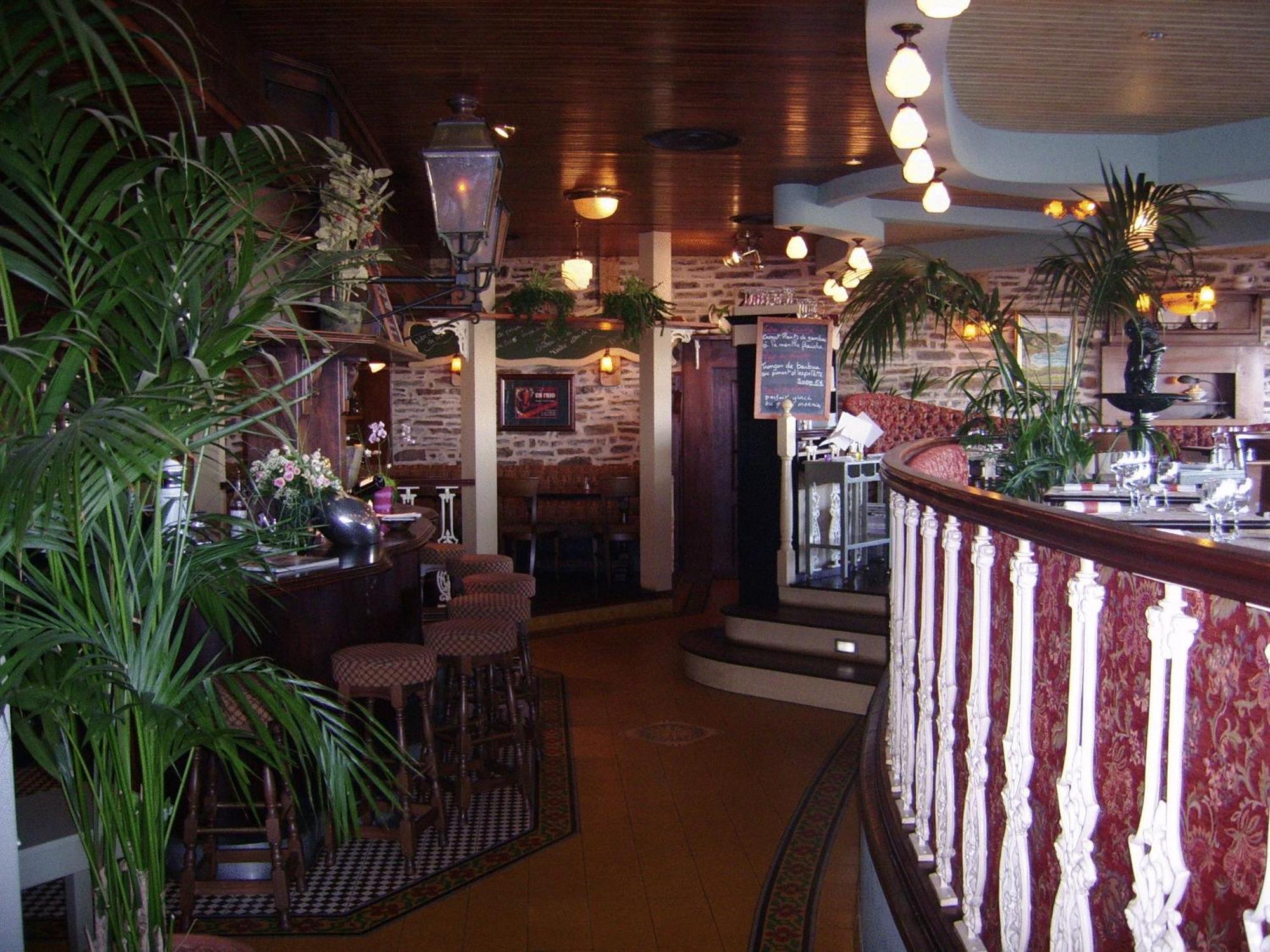 Hotel Restaurant Le Cap Barneville-Carteret Exterior photo